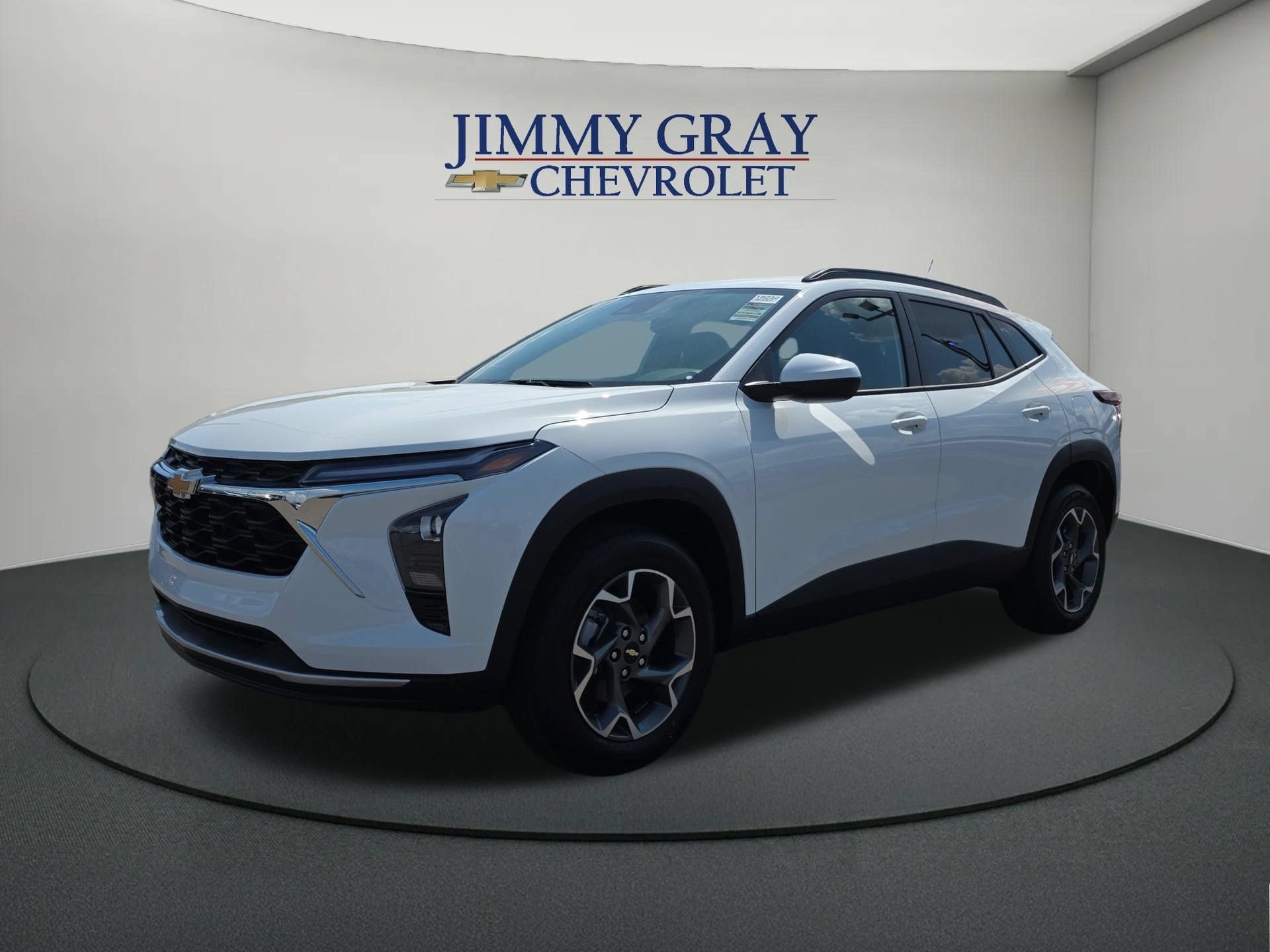New 2026 Chevrolet Trax LT w/ Driver Confidence Package FWD image 1
