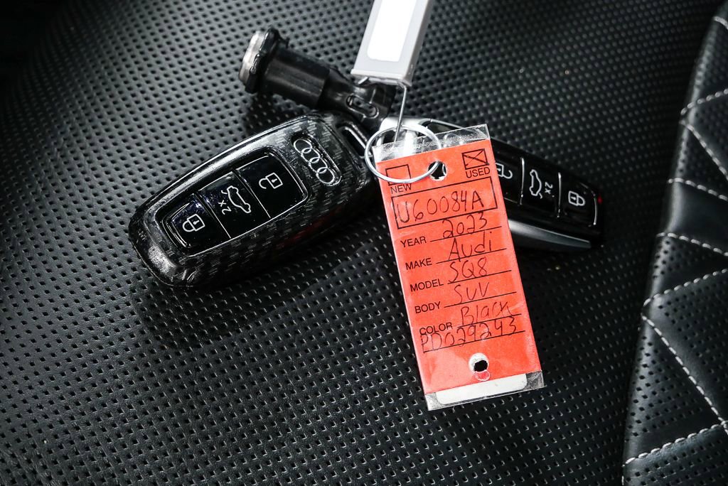 Used 2023 Audi SQ8 Prestige image 40