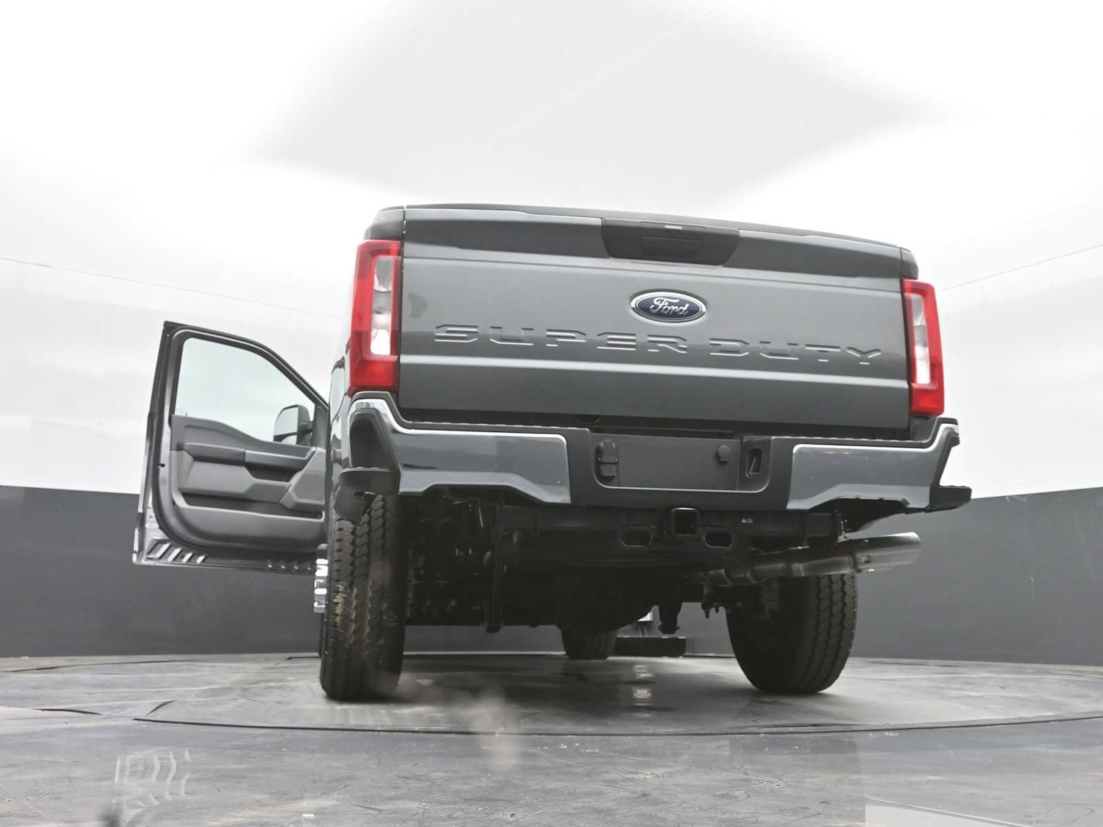 New 2025 Ford F350 XLT image 33