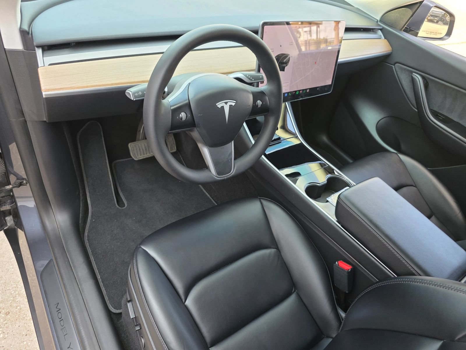 Used 2021 Tesla Model Y Long Range AWD/4WD image 17