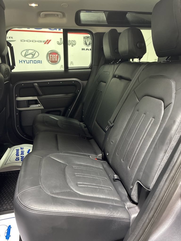 Used 2020 Land Rover Defender 110 SE AWD/4WD image 22
