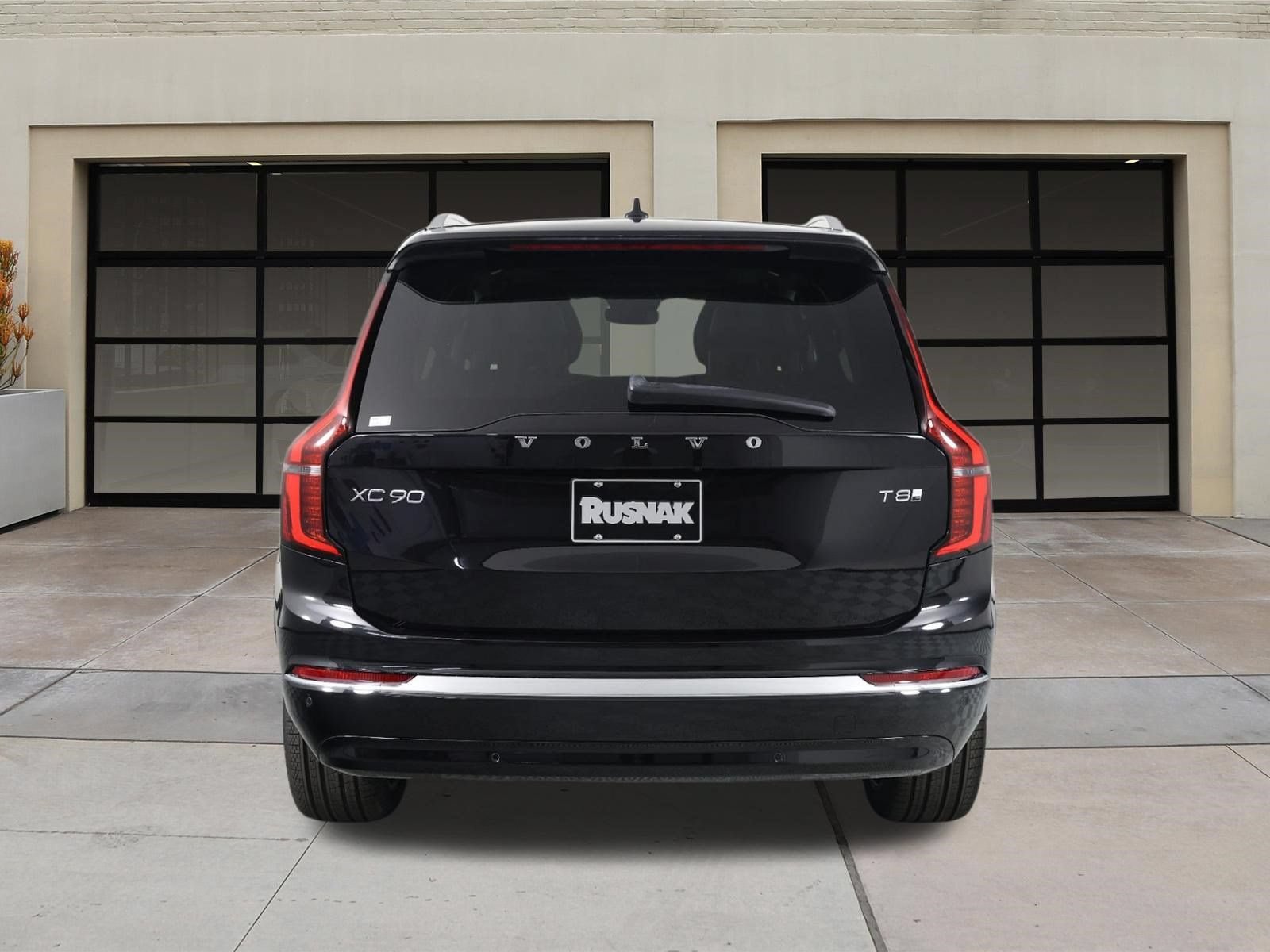 New 2026 Volvo XC90 T8 Ultra w/ Protection Package AWD/4WD image 4