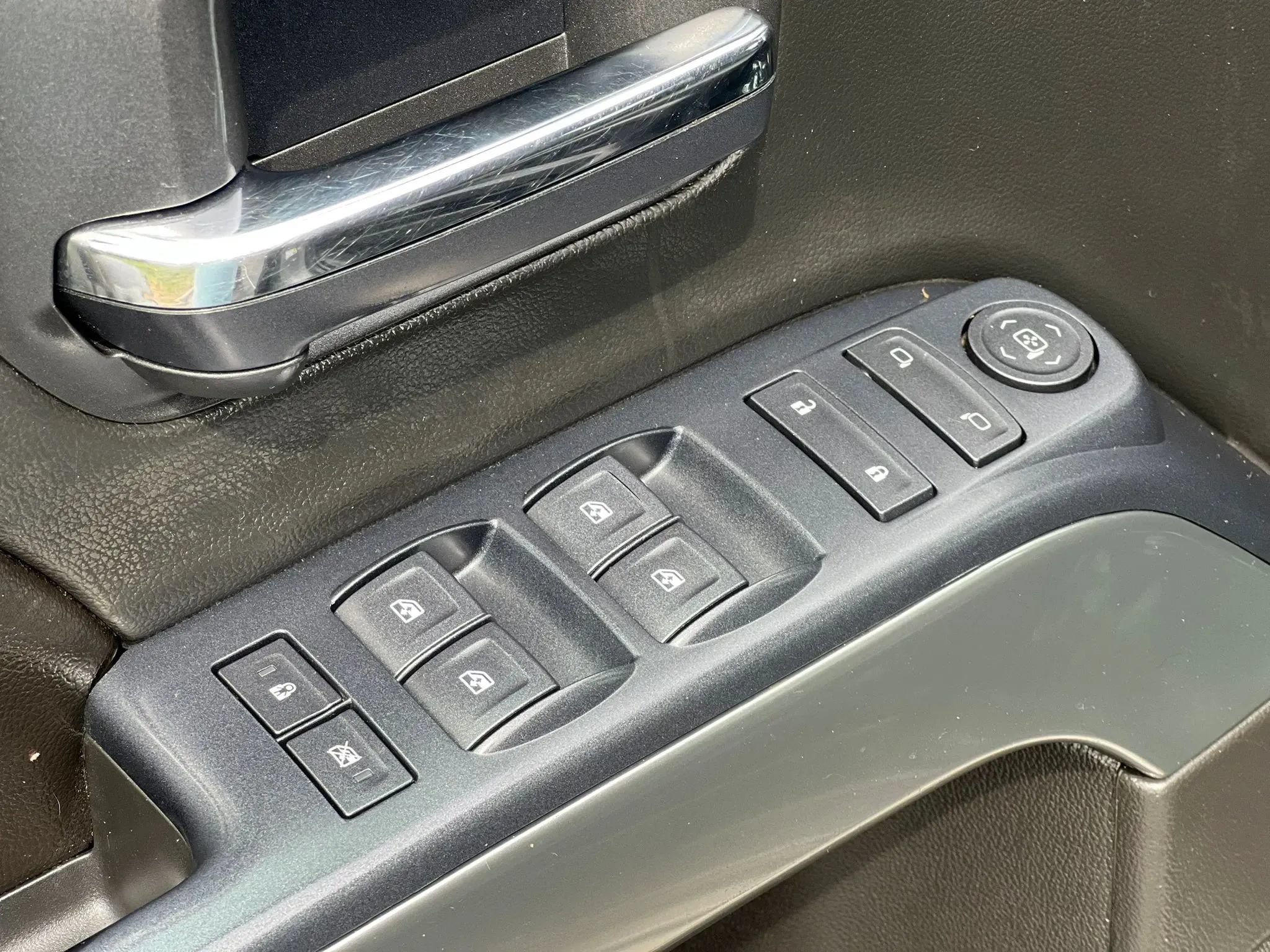 Used 2017 Chevrolet Silverado 1500 LT w/ All Star Edition RWD image 33