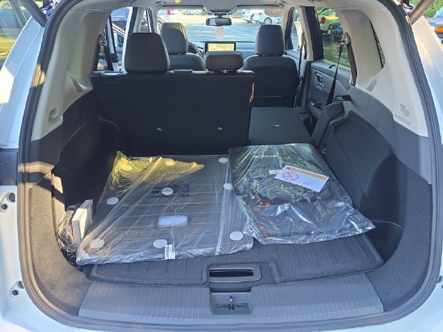 New 2026 Nissan Rogue Platinum w/ Platinum Premium Package AWD/4WD image 25