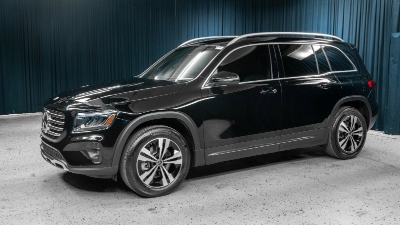 New 2025 Mercedes-Benz GLB 250 image 1