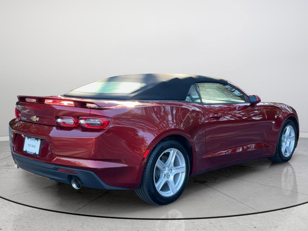 Used 2022 Chevrolet Camaro LT RWD image 7