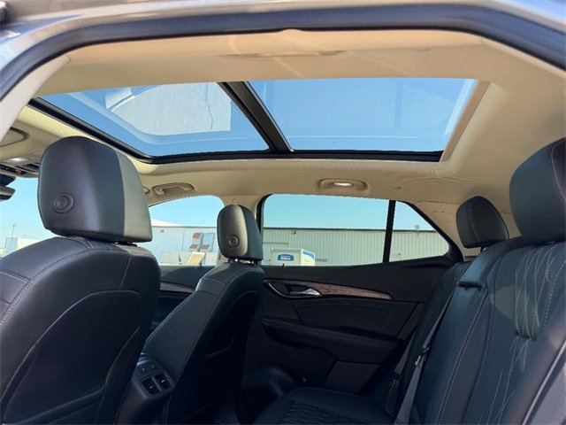 Certified 2023 Buick Envision Avenir image 9