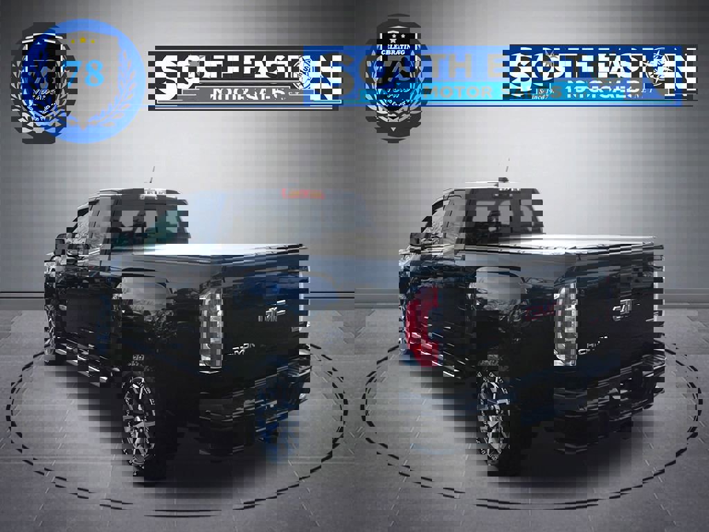 Used 2016 GMC Canyon SLE w/ All Terrain Adventure Package image 5