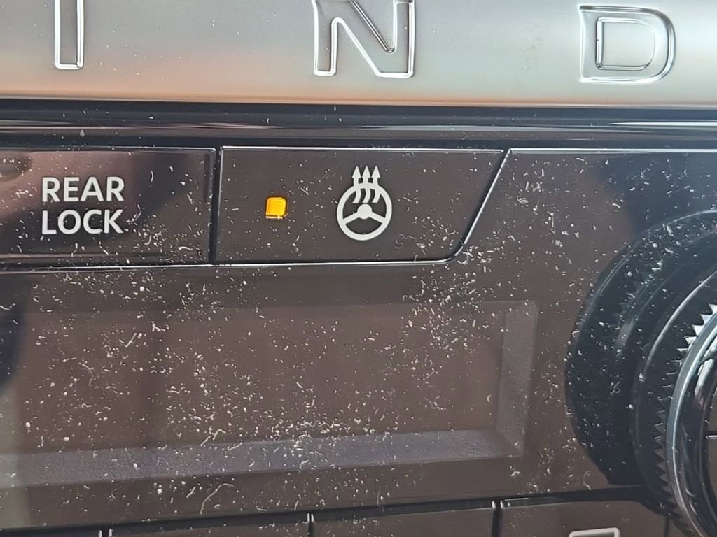 New 2026 Nissan Pathfinder Platinum image 22