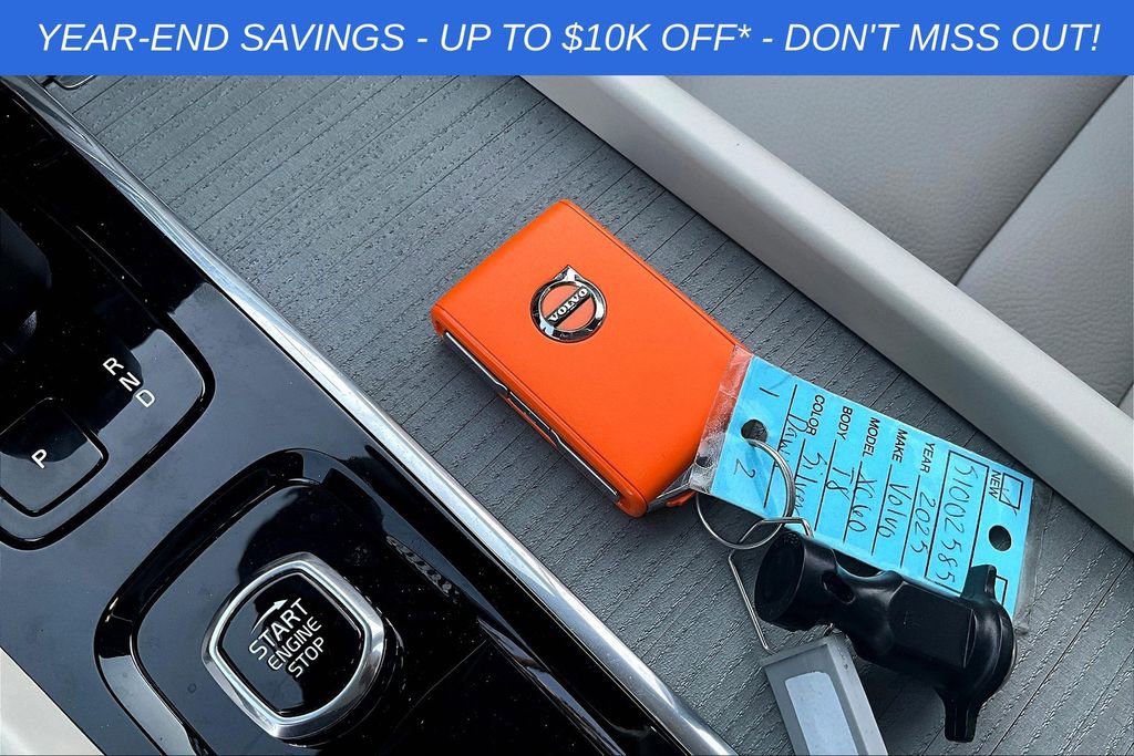 Used 2025 Volvo XC60 T8 Plus w/ Protection Package Premier image 34