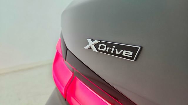 Used 2022 BMW 530e xDrive 530e iPerformance w/ Executive Package image 19