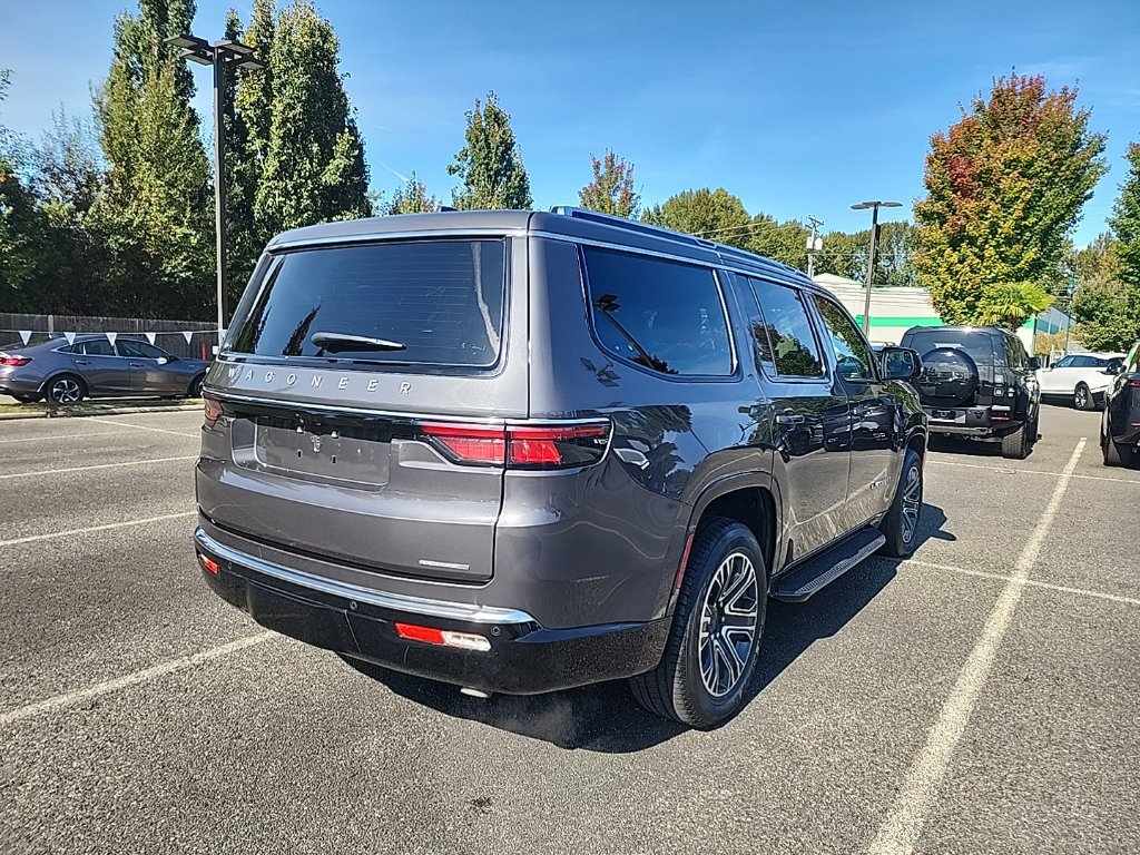 Used 2022 Jeep Wagoneer Series III w/ Convenience Group I RWD image 5
