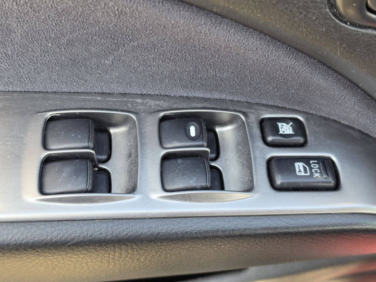 Used 2006 Mitsubishi Outlander LS FWD image 33