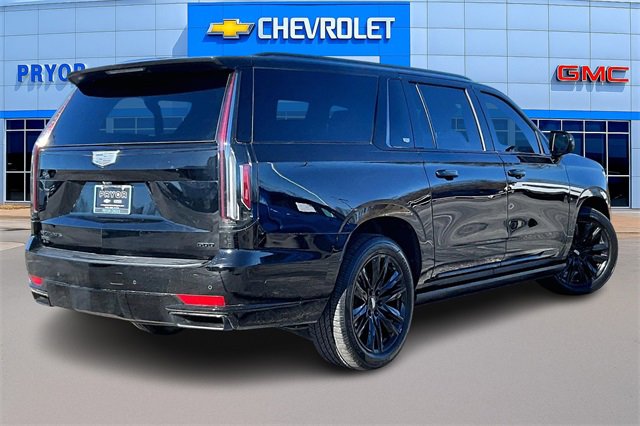 Used 2022 Cadillac Escalade ESV Sport w/ Touring Package image 5