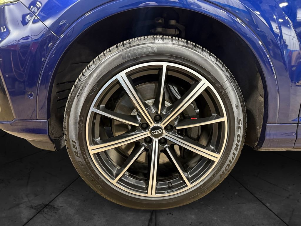 Used 2021 Audi SQ7 Premium Plus w/ Executive Package image 14
