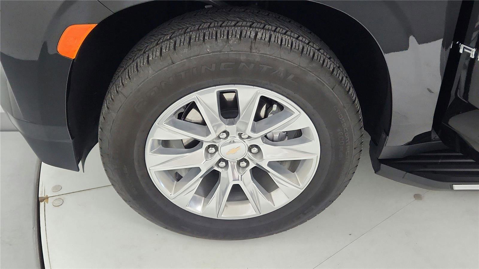 Used 2024 Chevrolet Tahoe Premier AWD/4WD image 17