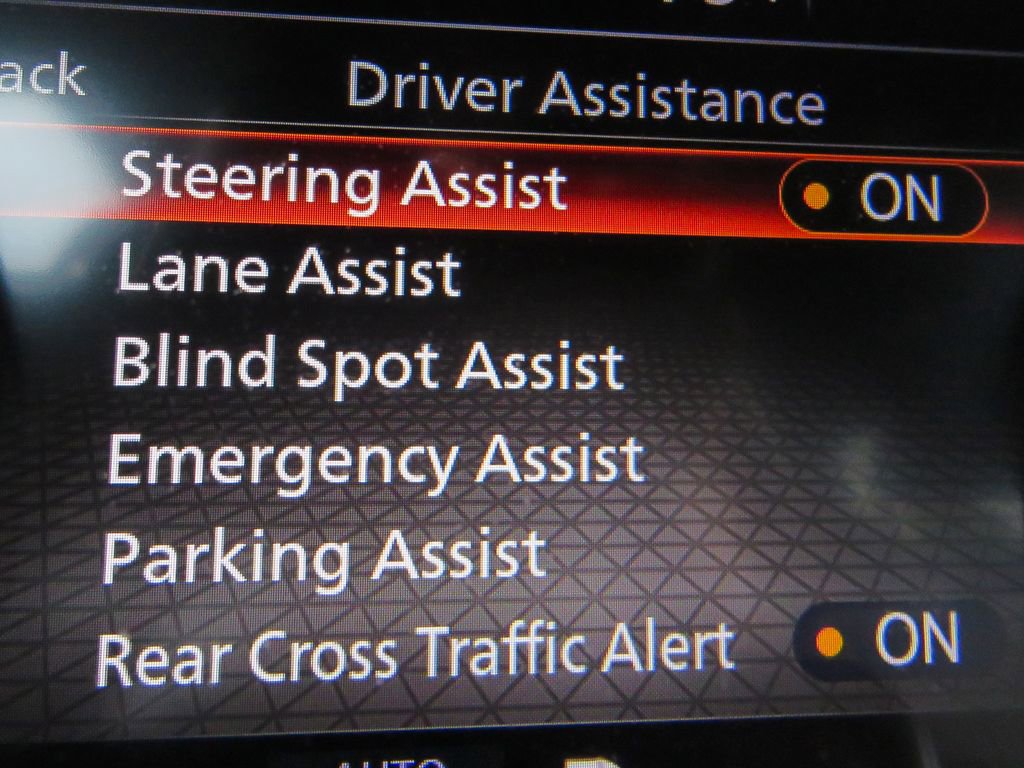 Certified 2022 Nissan Rogue SV FWD image 12