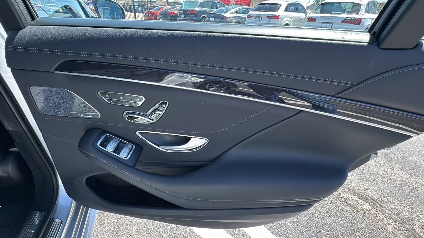 Used 2018 Mercedes-Benz S 560 4MATIC Sedan image 19