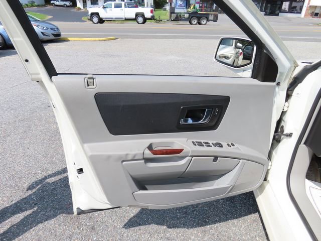 Used 2005 Cadillac SRX w/ 7-Passenger Value Package image 16