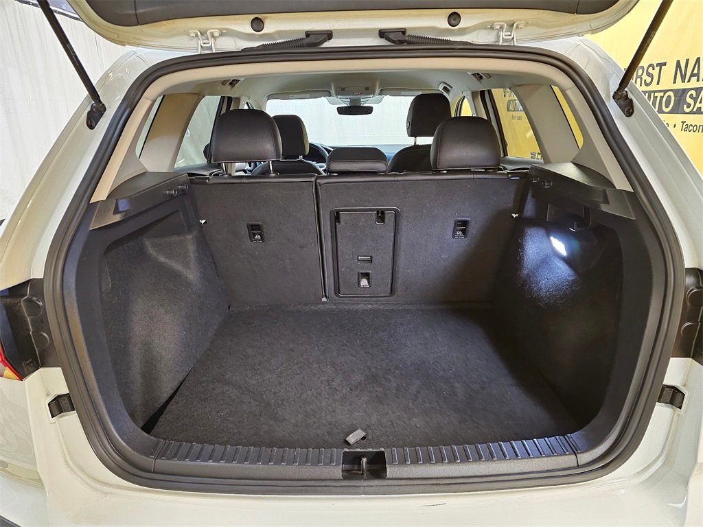 Used 2024 Volkswagen Taos SE image 17