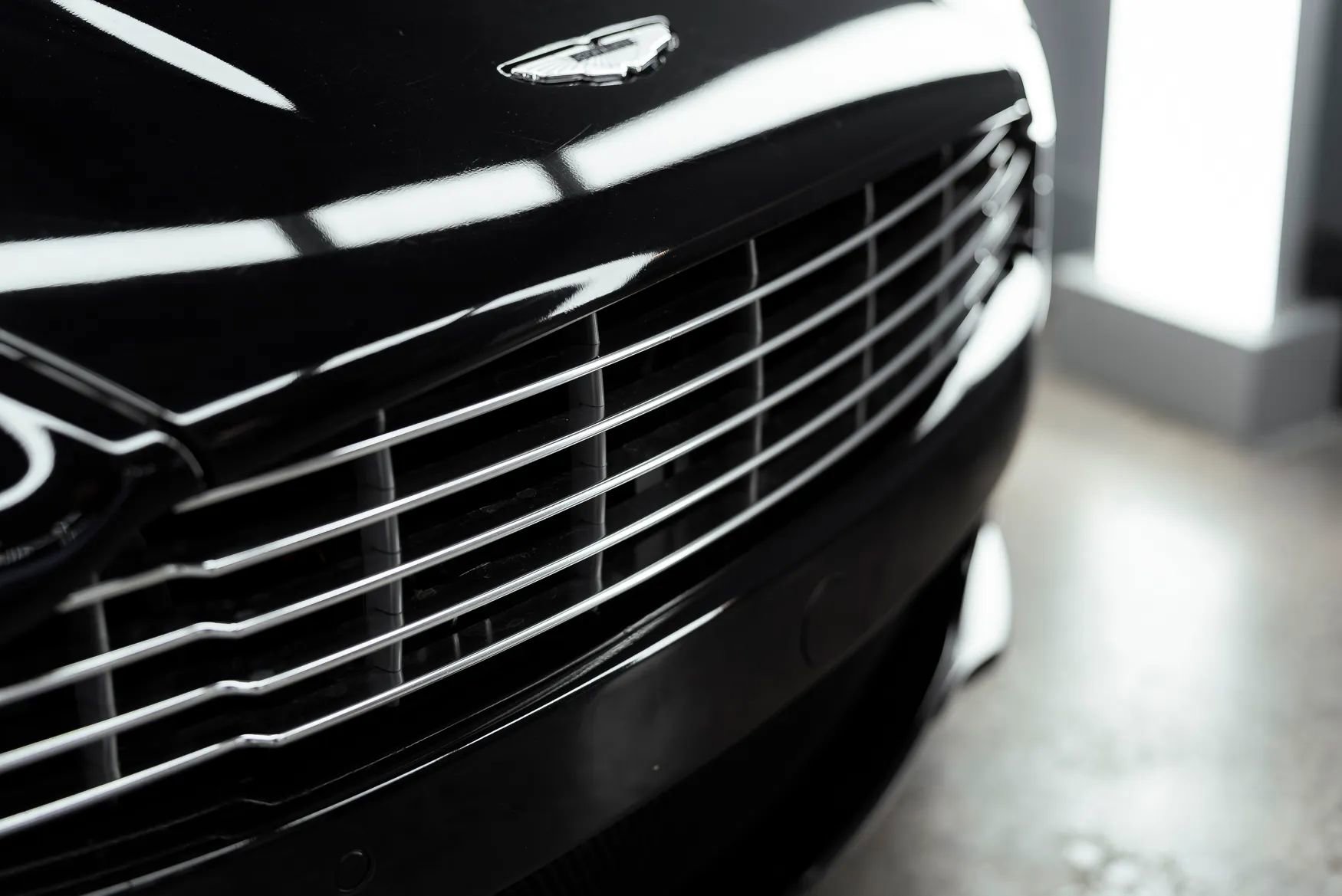 Used 2009 Aston Martin DBS Coupe 2D image 45