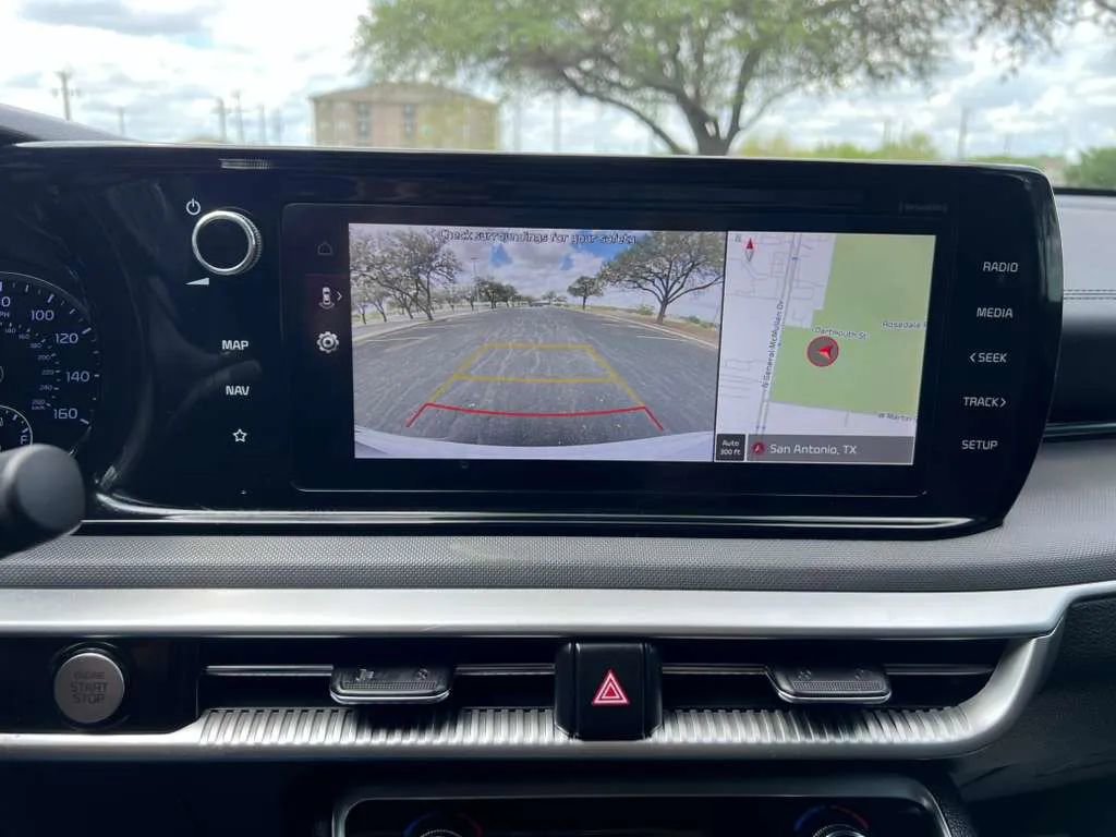 Used 2022 Kia K5 GT-Line FWD image 23