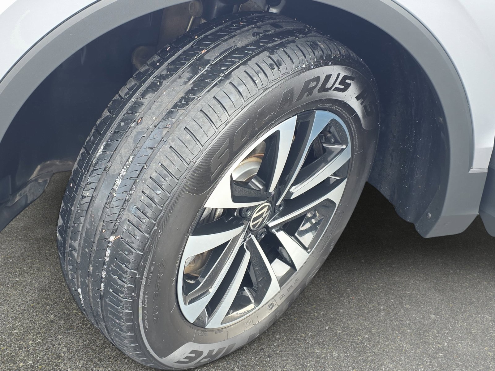 Used 2024 Volkswagen Tiguan S image 29