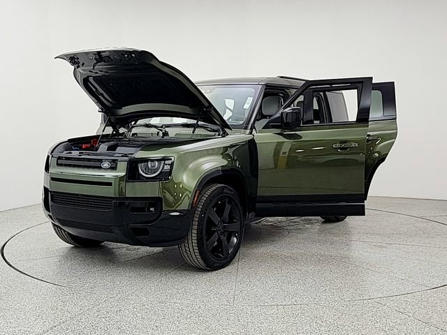 New 2026 Land Rover Defender 110 X-Dynamic SE AWD/4WD image 9