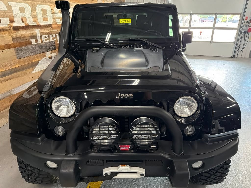 Used 2016 Jeep Wrangler Unlimited Rubicon w/ Connectivity Group AWD/4WD image 9