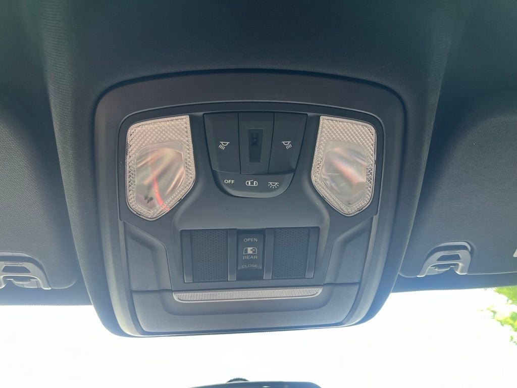 Used 2020 RAM 1500 Rebel AWD/4WD image 35