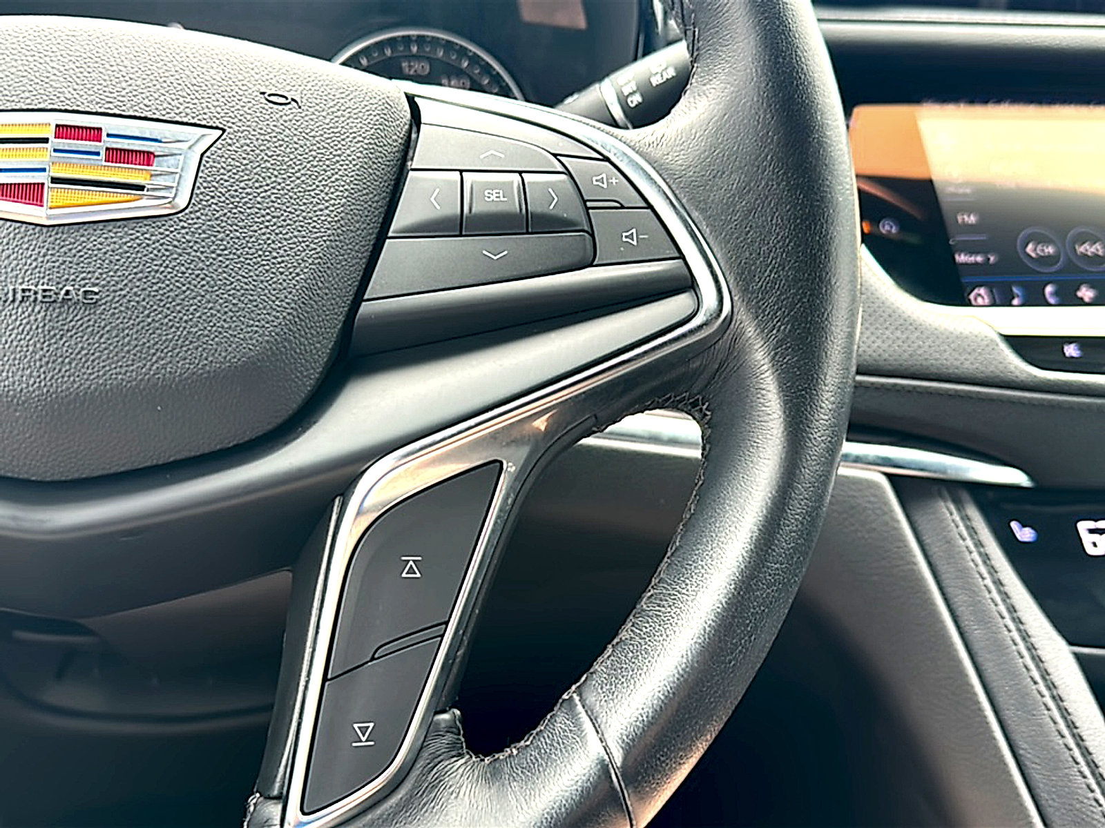 Used 2022 Cadillac XT5 Luxury FWD image 28