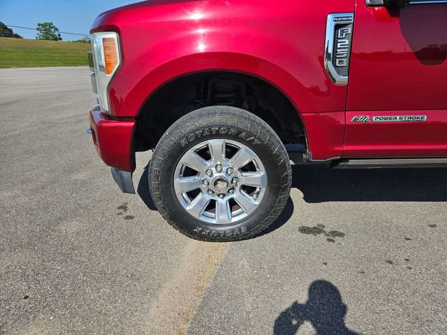 Used 2017 Ford F250 Platinum w/ Platinum Ultimate Package AWD/4WD image 27