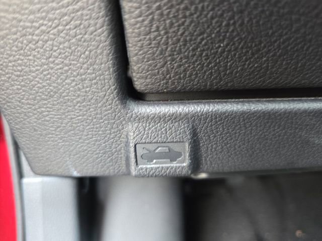 Used 2017 Subaru Outback 2.5i Premium image 30