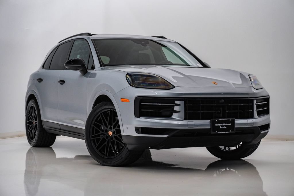 Certified 2026 Porsche Cayenne AWD/4WD image 8