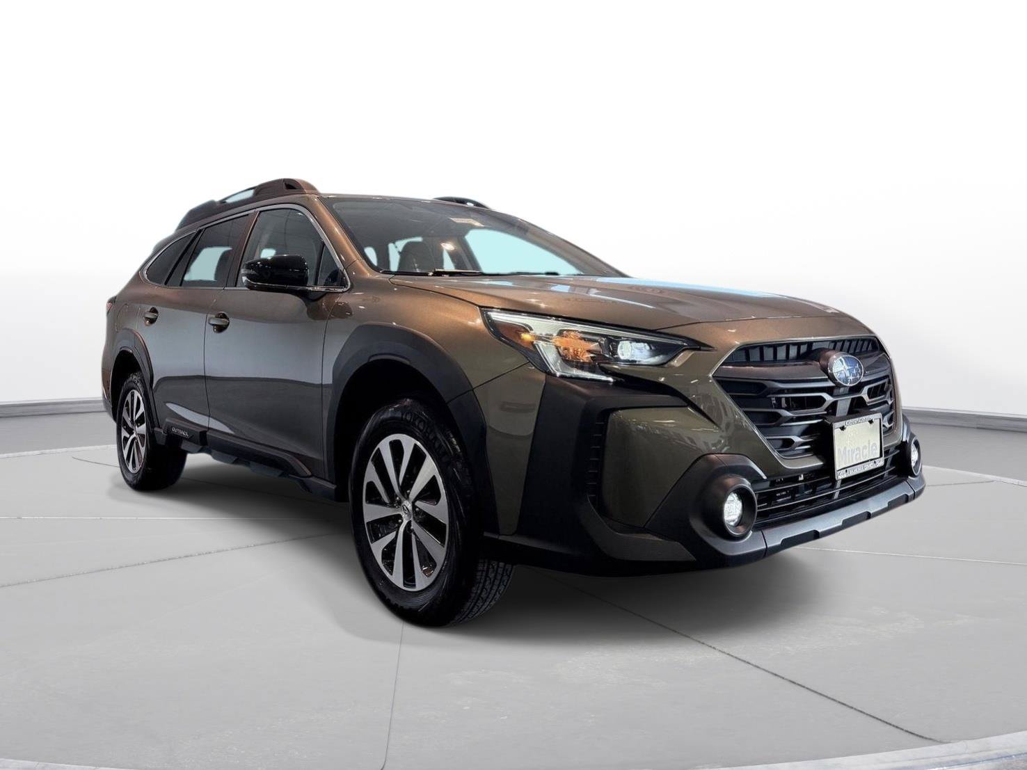 Used 2025 Subaru Outback Premium AWD/4WD image 9