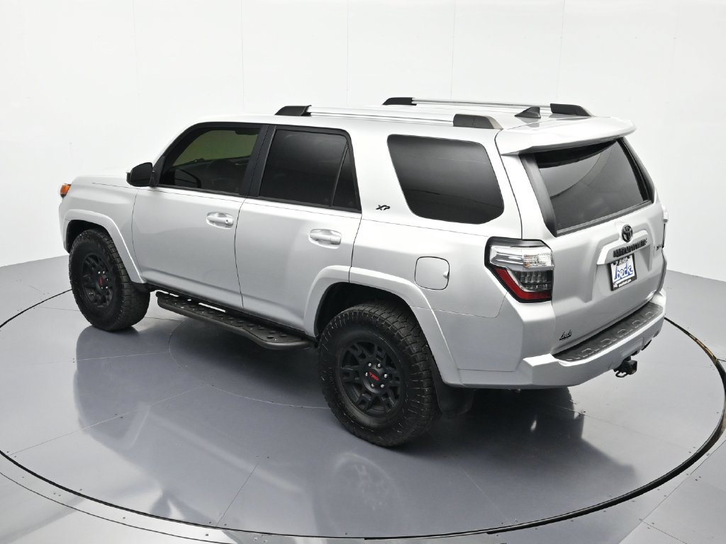 Used 2023 Toyota 4Runner SR5 AWD/4WD image 33
