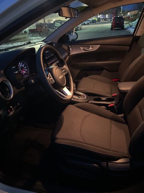 Used 2023 Kia Forte LXS w/ LXS Technology Package image 16