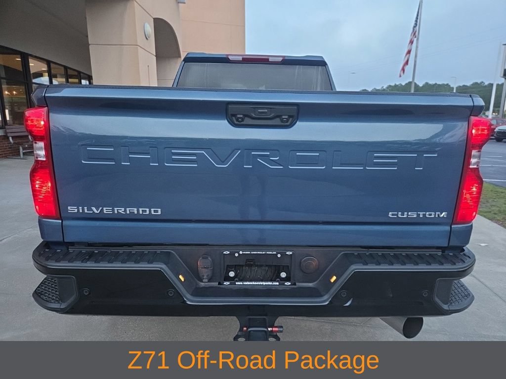 Used 2026 Chevrolet Silverado 2500 Custom w/ Custom Value Package AWD/4WD image 5