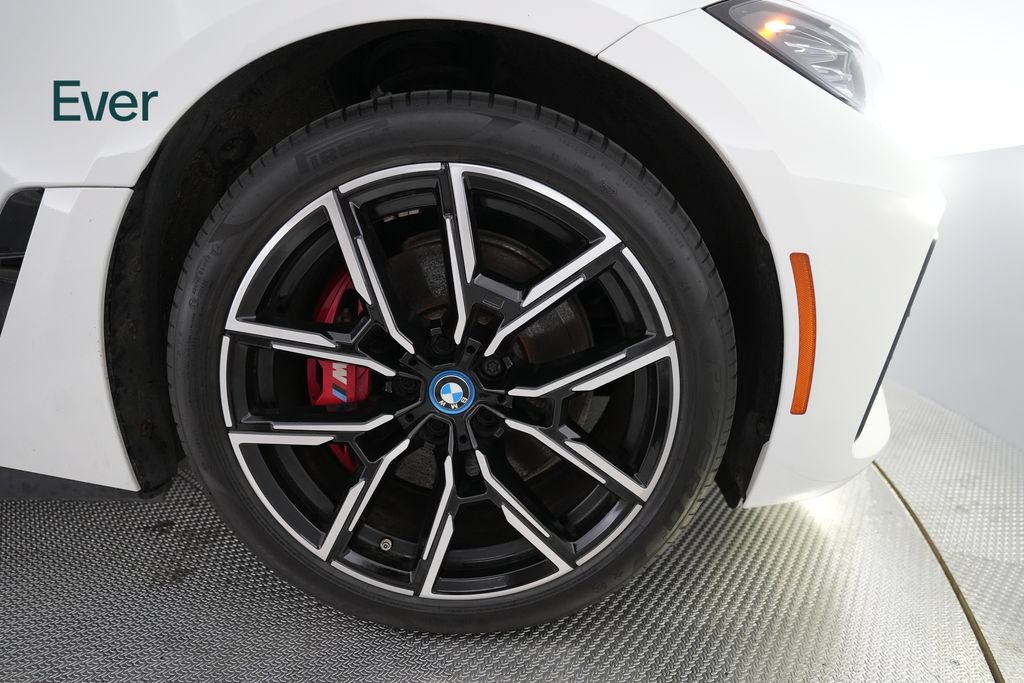 Used 2023 BMW i4 eDrive40 w/ M Sport Package RWD image 9