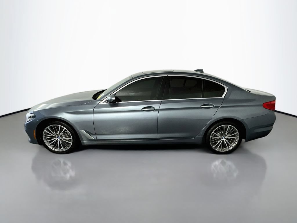 Used 2017 BMW 530i w/ Premium Package RWD image 4