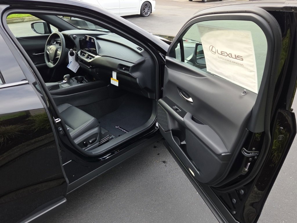 New 2025 Lexus UX 300h AWD image 19