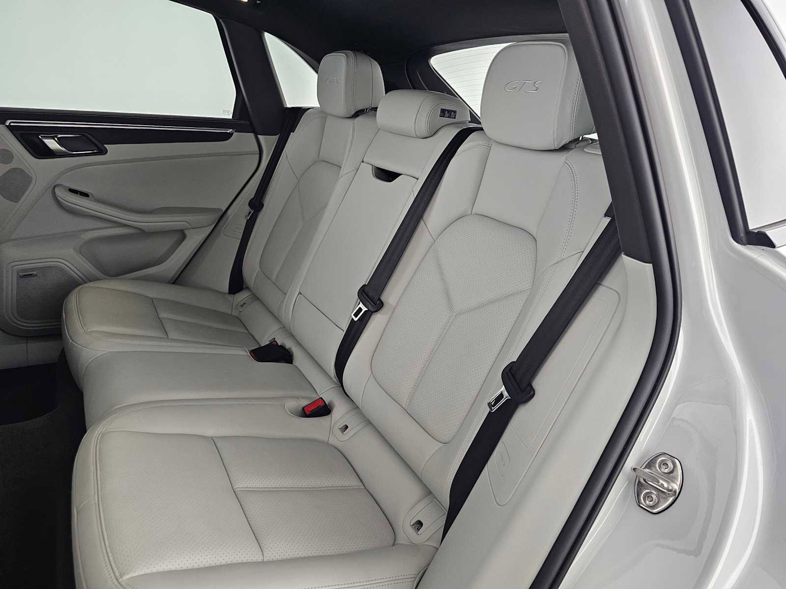 Used 2021 Porsche Macan GTS image 17