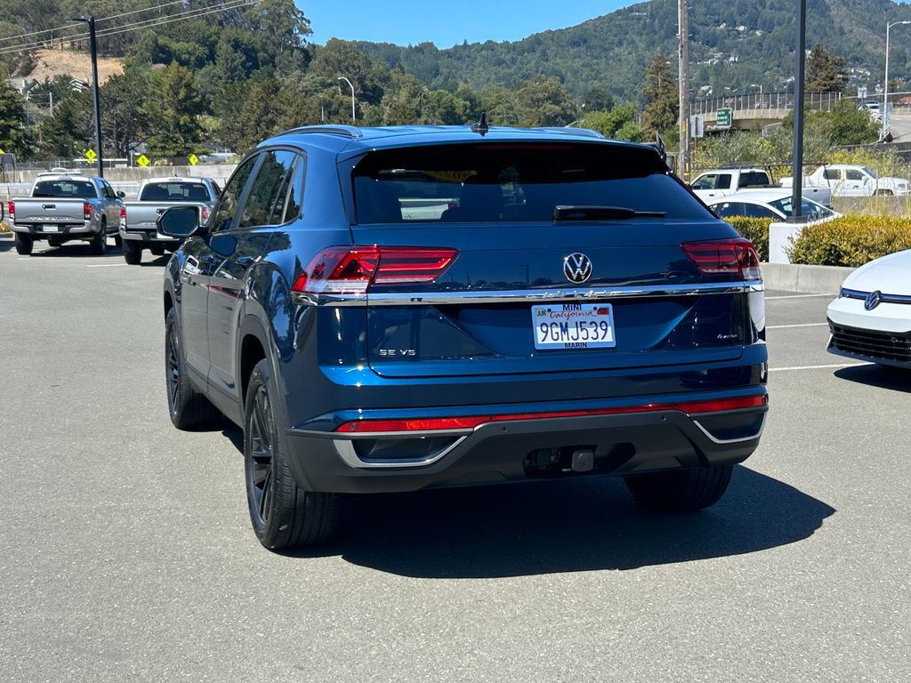 Used 2023 Volkswagen Atlas Cross Sport SE w/ Black Wheel Package AWD/4WD image 3