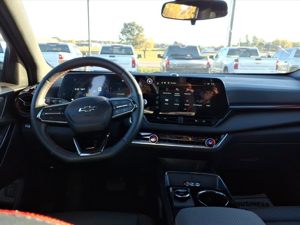 Used 2025 Chevrolet Equinox RS image 13