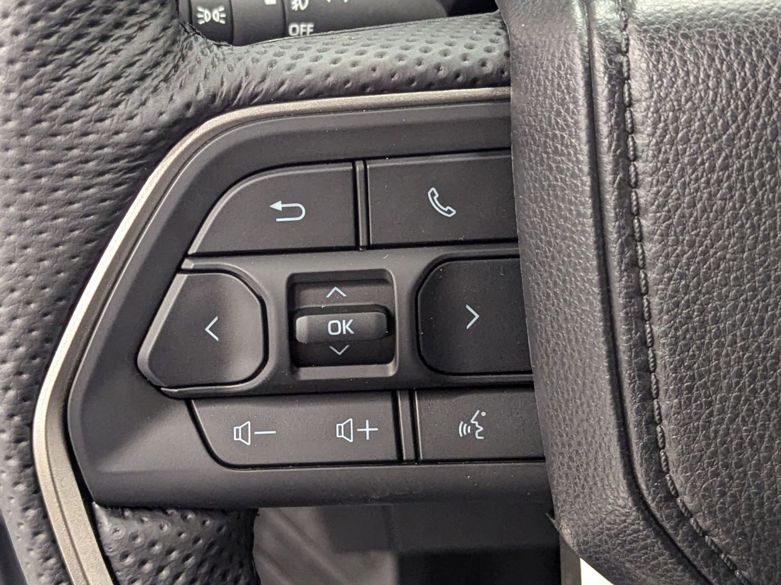 New 2025 Toyota Tacoma SR image 12