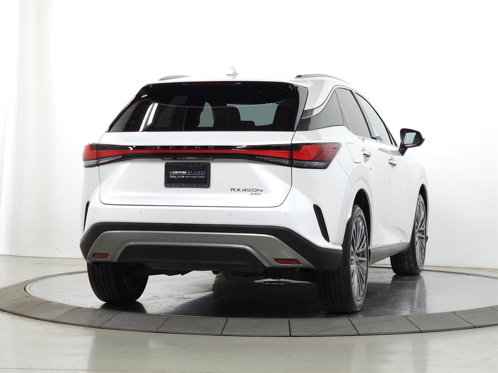 Certified 2024 Lexus RX 450h Luxury w/ Convenience Package image 11