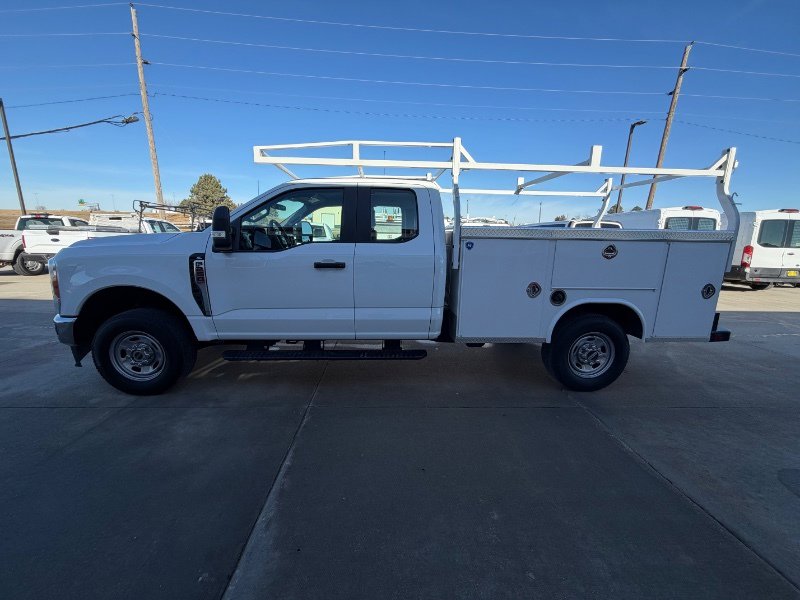 Used 2023 Ford F250 XL w/ XL Chrome Package image 5