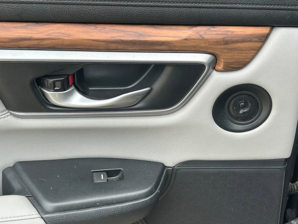 Used 2018 Honda CR-V Touring image 15