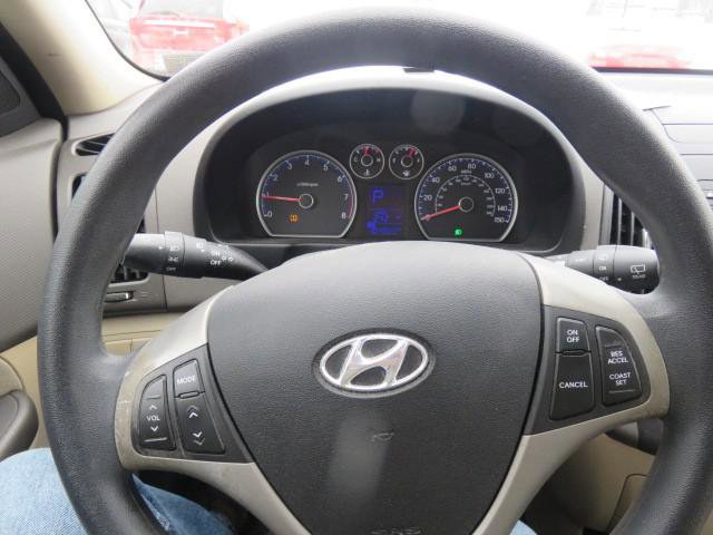 Used 2010 Hyundai Elantra SE w/ Popular Equipment Pkg 2 image 11