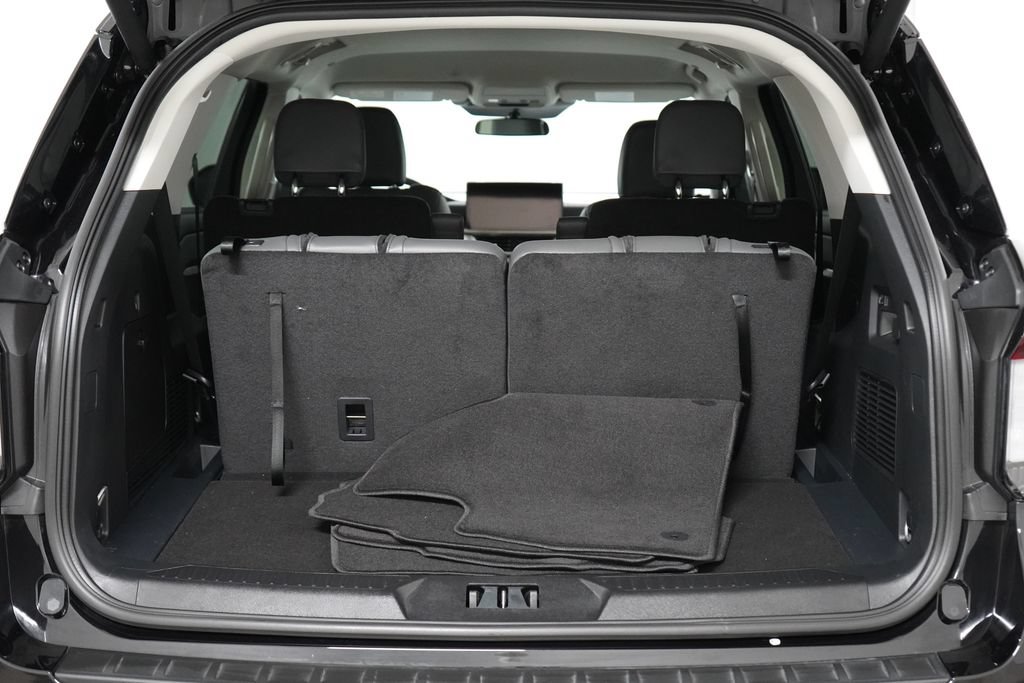 New 2026 Ford Explorer Active w/ Active Comfort Package AWD/4WD image 34